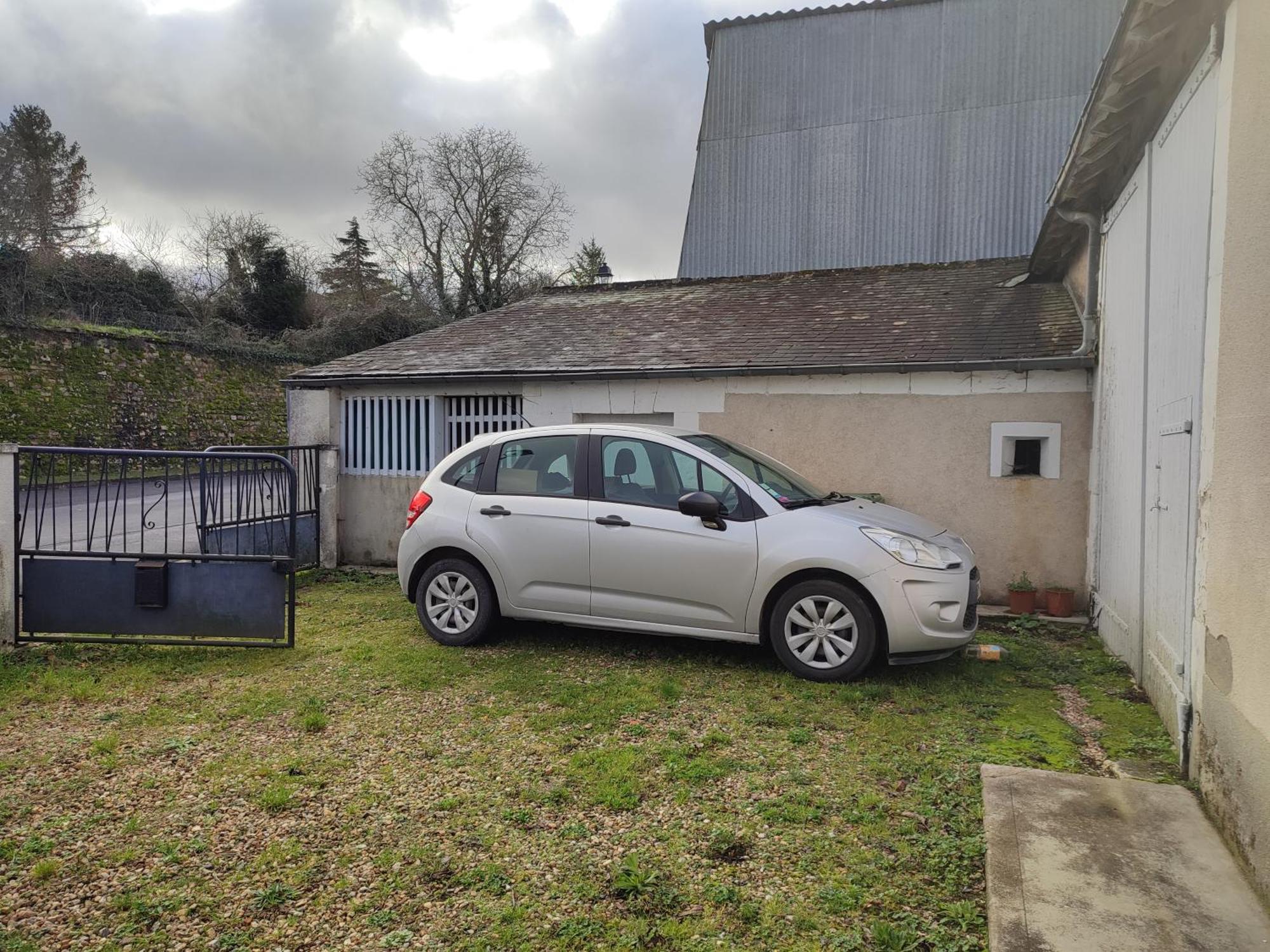 Maison Plain Pied, 2 Chambres, Longere Typique , Fraiche, Dans Bourg Avec Tous Commerces Luçay-le-Mâle Eksteriør bilde