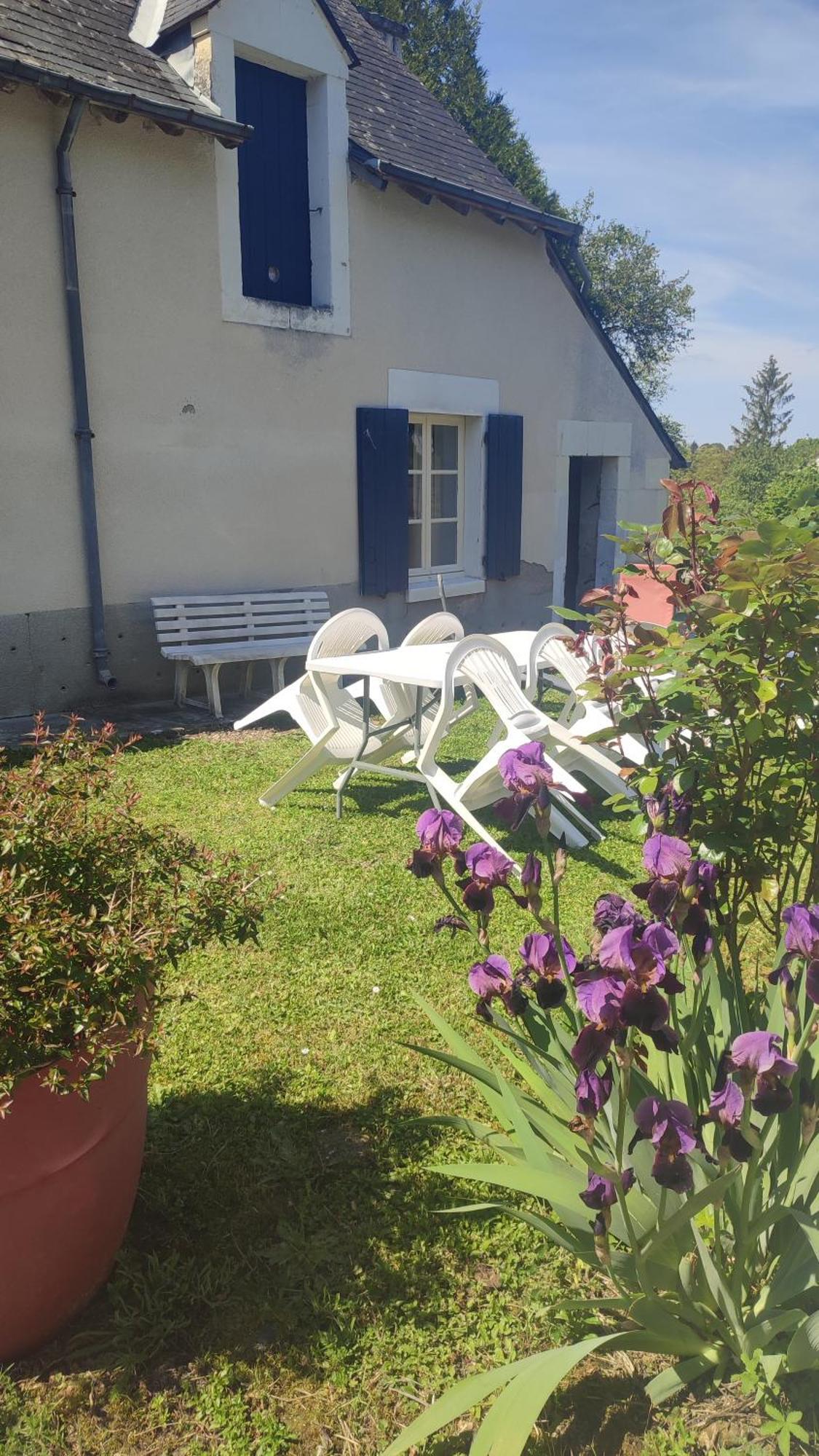 Maison Plain Pied, 2 Chambres, Longere Typique , Fraiche, Dans Bourg Avec Tous Commerces Luçay-le-Mâle Eksteriør bilde